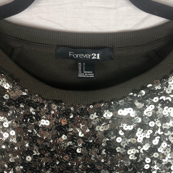 NWOT Forever 21 Sequin Sweater. Size Small. - Picture 2 of 9